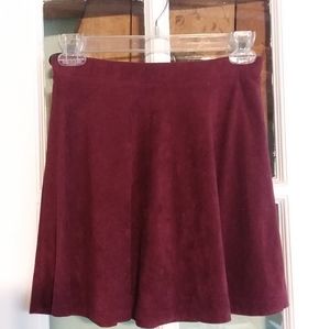 LA Hearts Mini-Skirt Size Small Wine Color